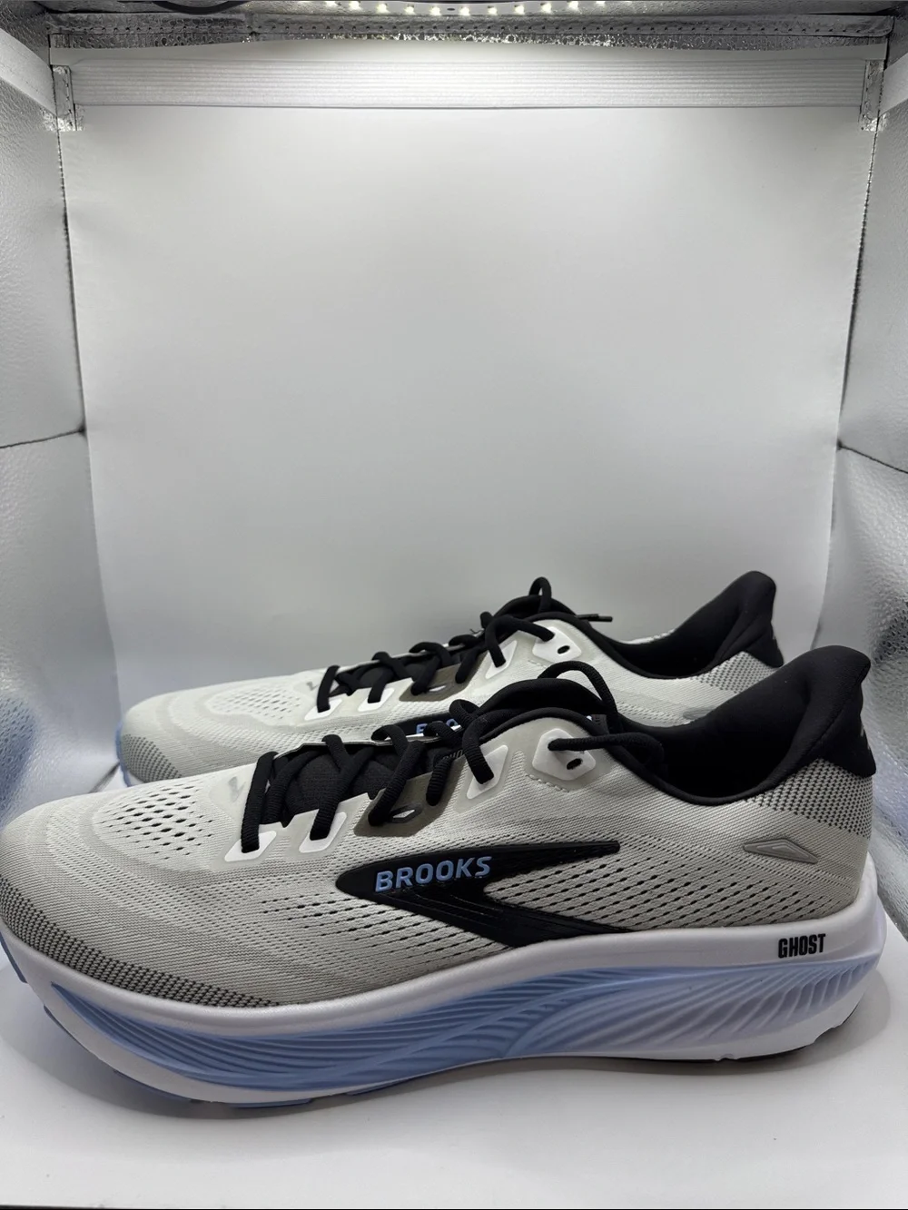 Brooks Ghost 18 Men's Running Shoe - White/Black with Blue Logo